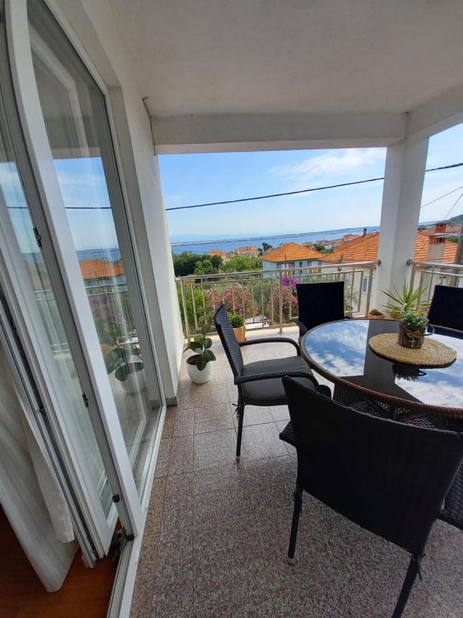 Apartman Sara Preko Dış mekan fotoğraf